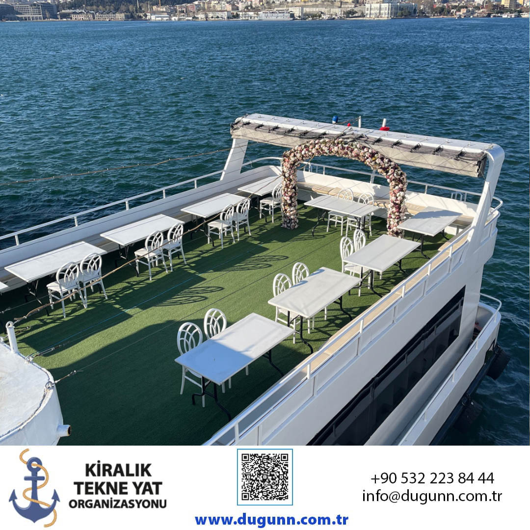 100 Kişilik Teknede Düğün